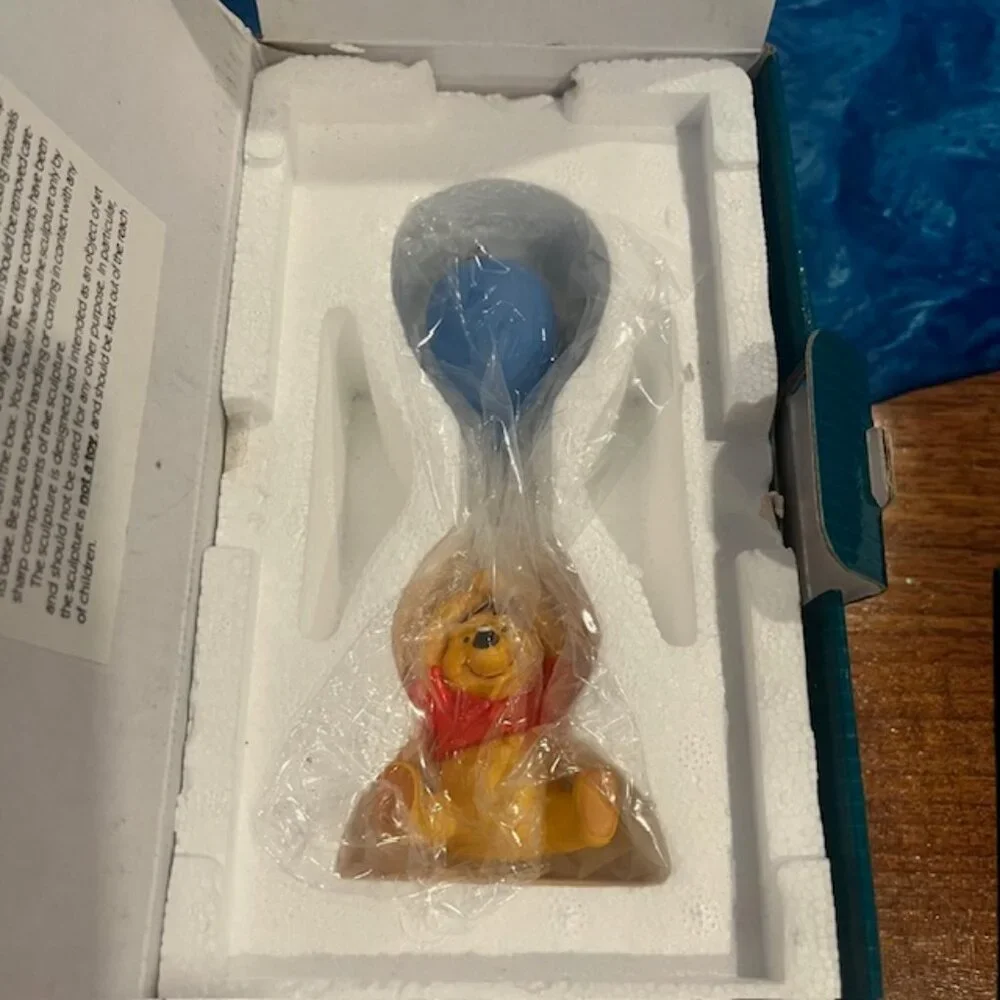Walt Disney Classics Winnie the Pooh 